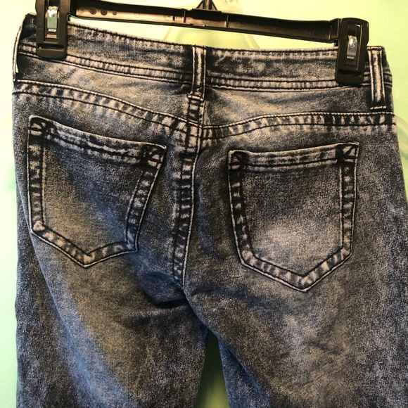 WallFlower Stretch Denim Jeans - Picture 2 of 6